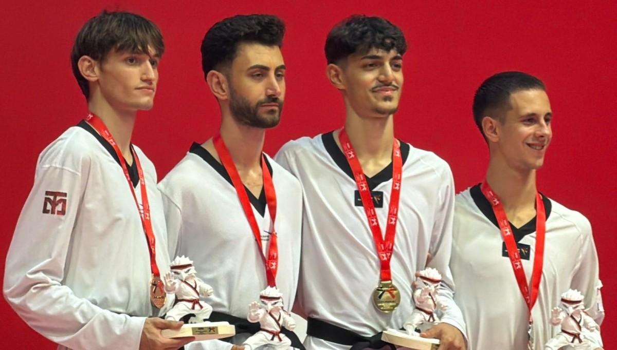 Arnavutluk’ta Türk Bayrağı gönderde